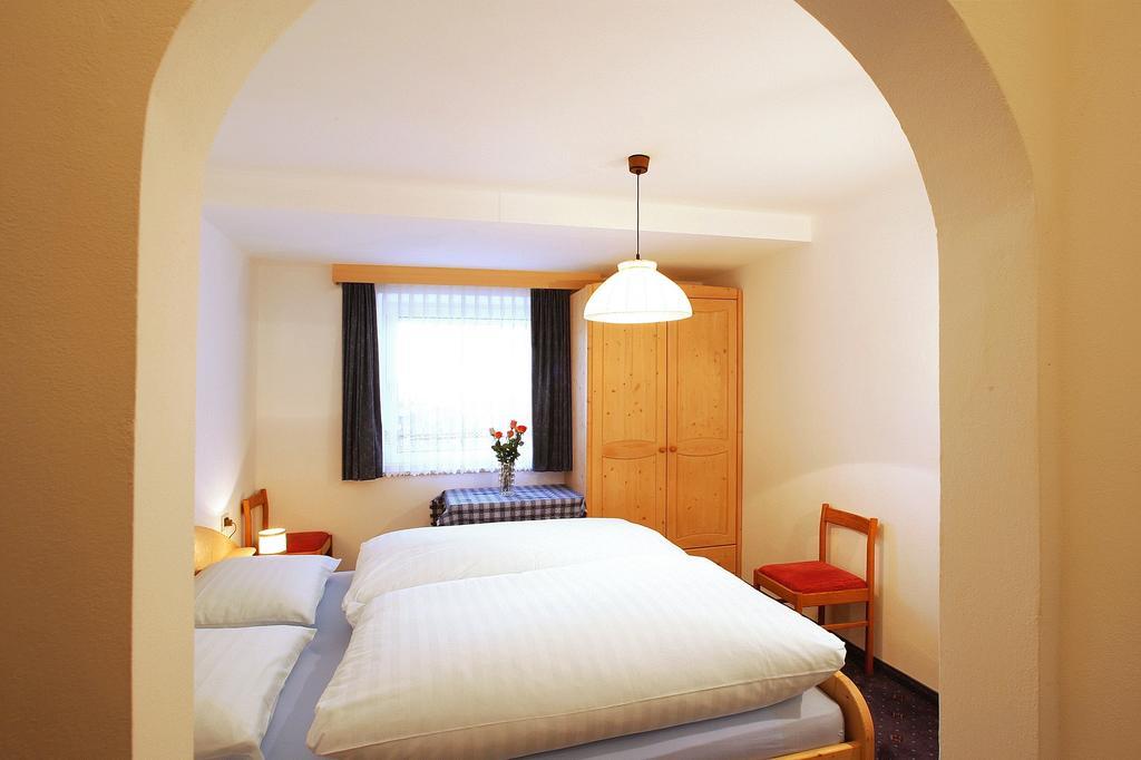 Apartments La Baita Santa Cristina Val Gardena Habitación foto